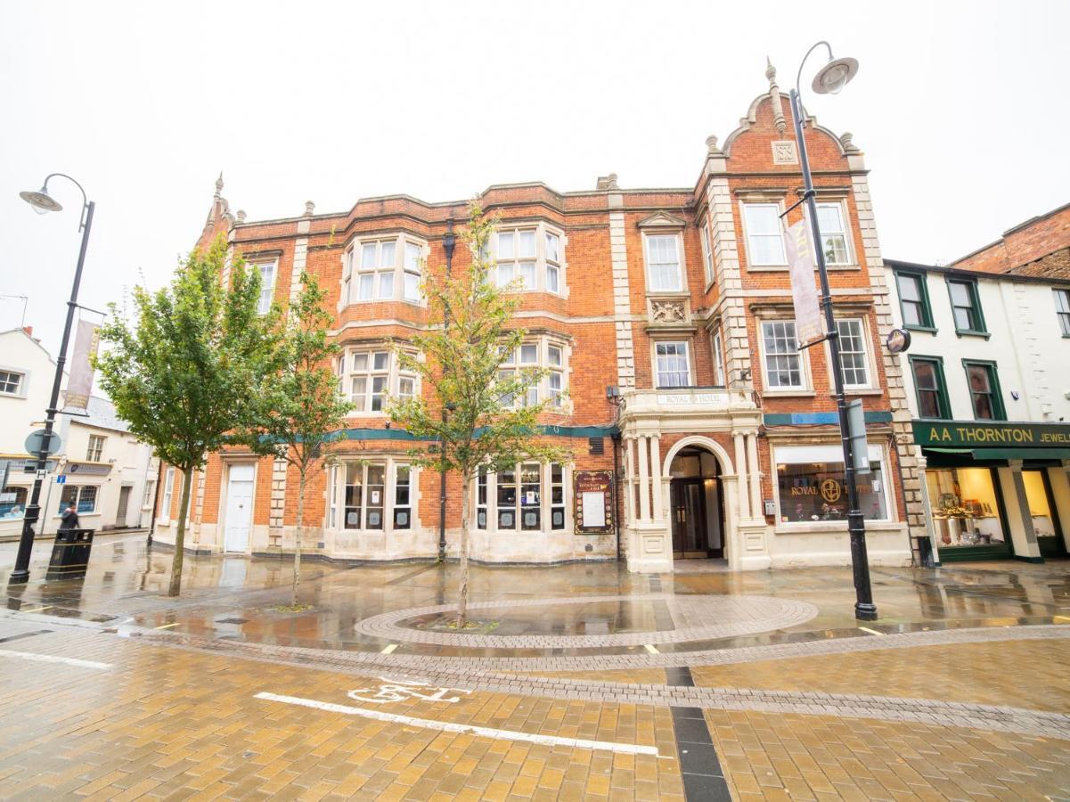 The Royal Hotel Kettering Buitenkant foto