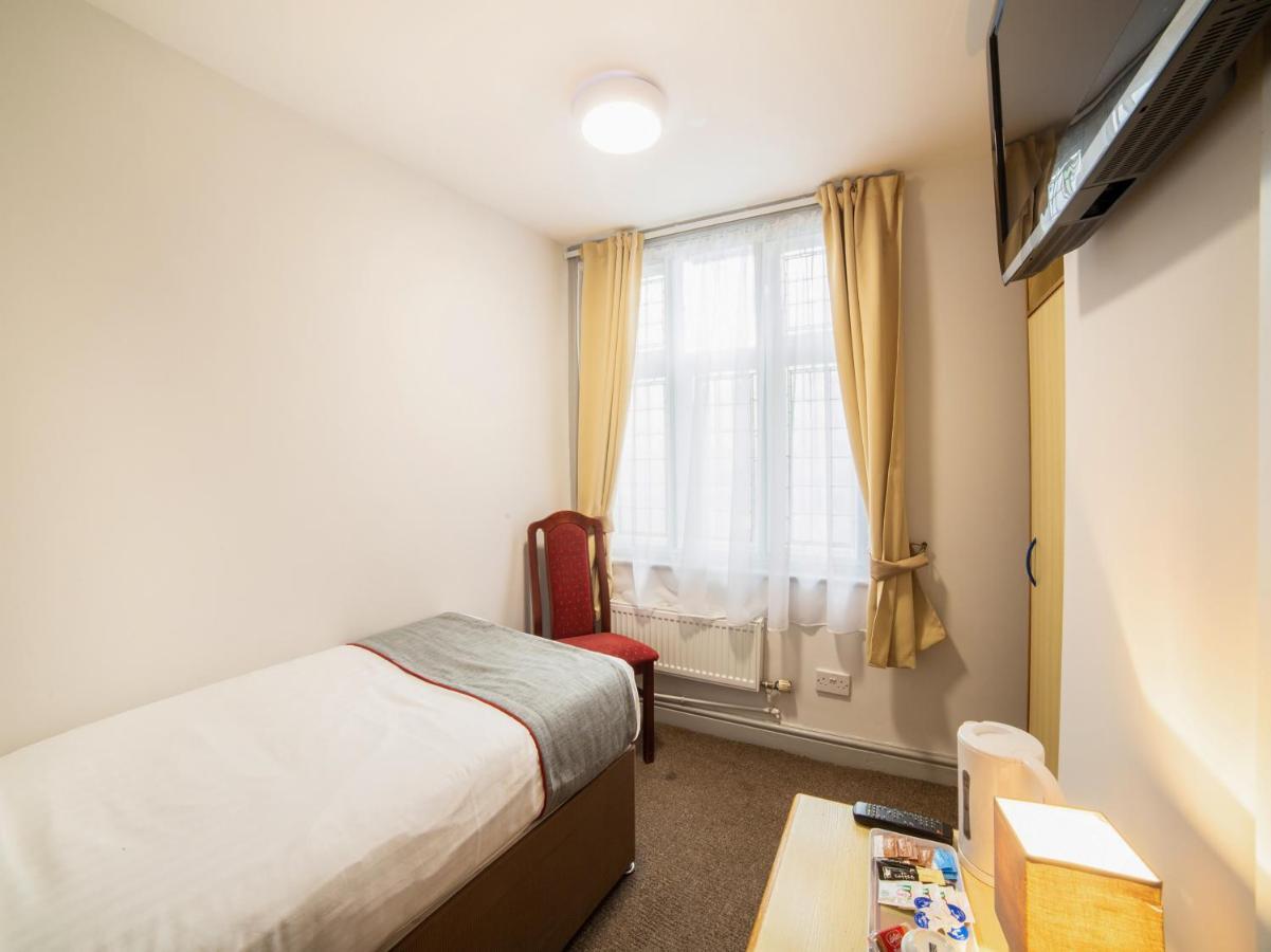 The Royal Hotel Kettering Buitenkant foto